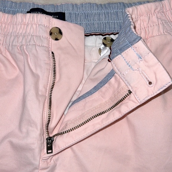 Tommy Hilfiger Men”s THFLEX Light Pink Elastic Waist 7 Inch Shorts - Sz Med, NWT - Picture 5 of 13